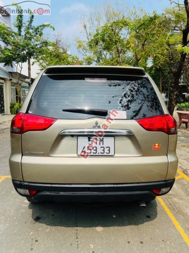 Mitsubishi Pajero Sport 2015 - ảnh 4