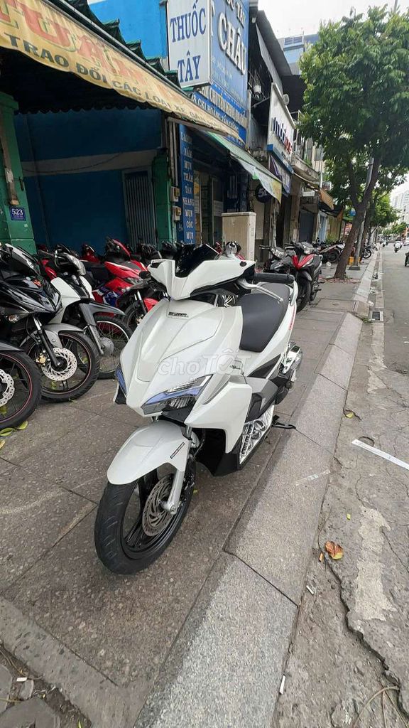 Honda Air Blade 2017 - ảnh 2