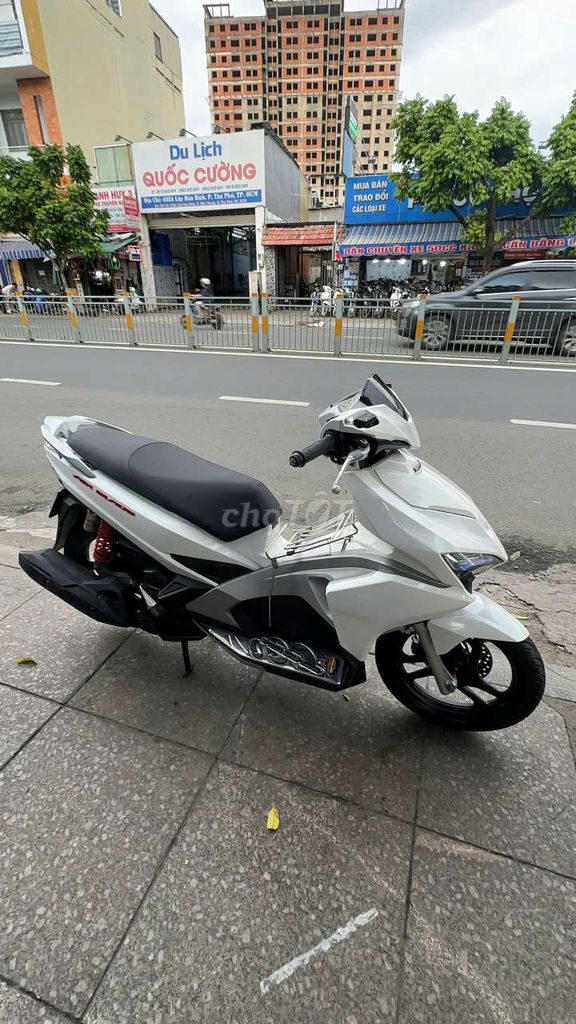 Honda Air Blade 2017 - ảnh 4