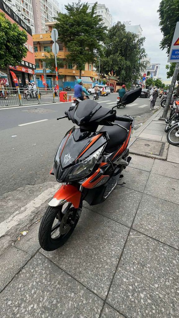 Honda Air Blade 2010 - ảnh 1