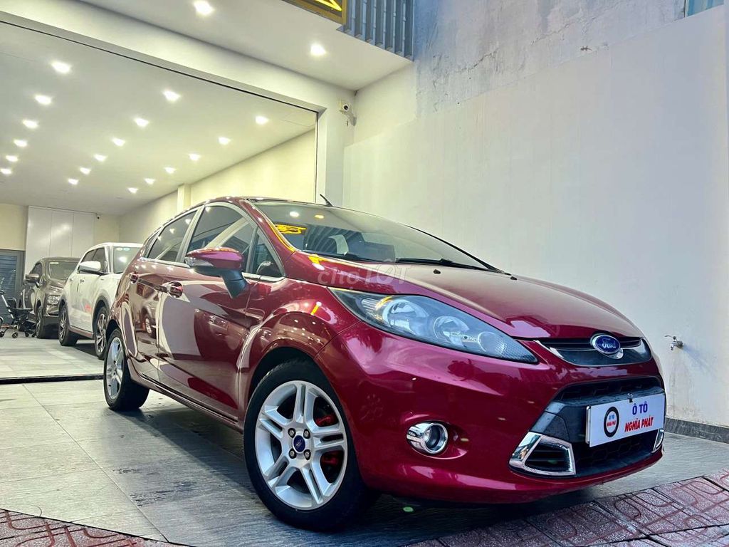 Ford Fiesta 2012 - ảnh 2