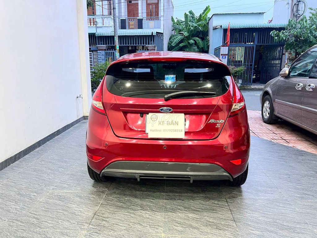 Ford Fiesta 2012 - ảnh 5
