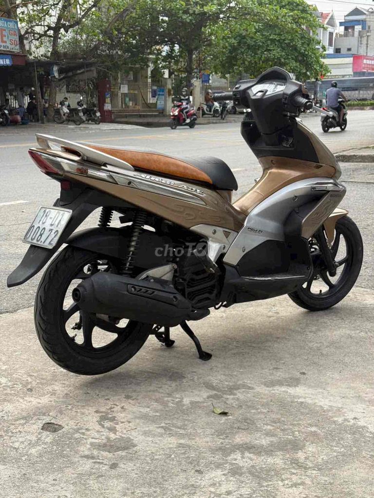 Honda Air Blade 2011 - ảnh 2