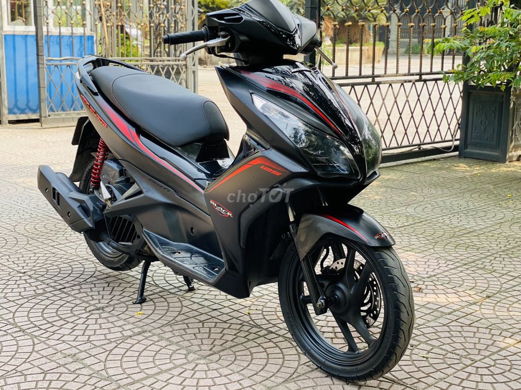 Honda Air Blade 2015 - ảnh 2