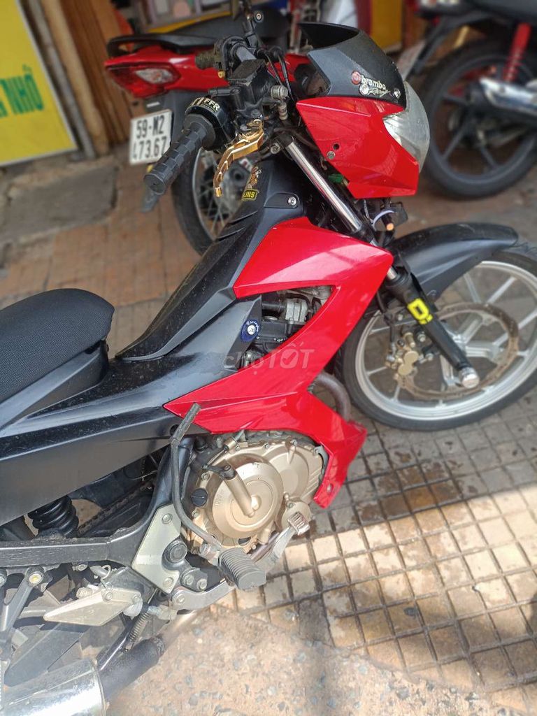 Suzuki 2016 - ảnh 1