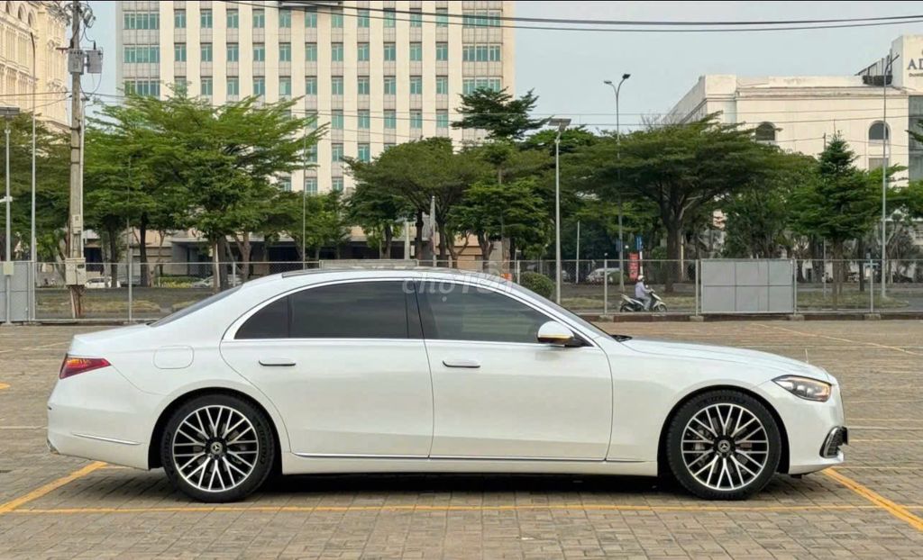 Mercedes-Benz - ảnh 2