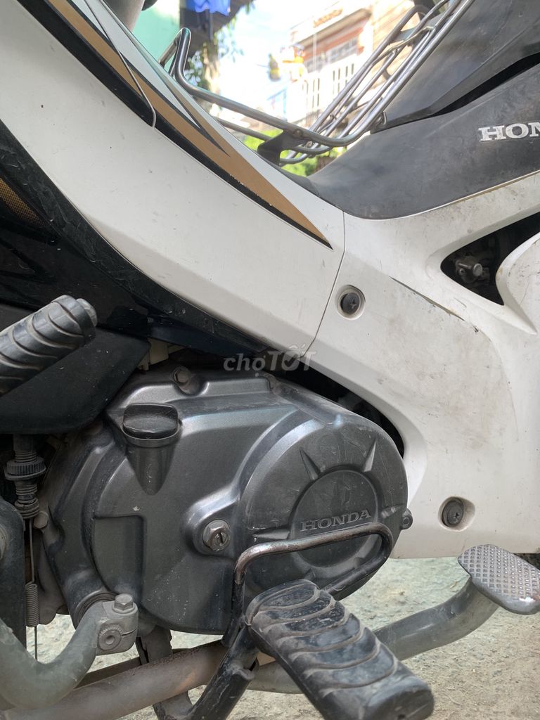 Honda Wave 2011 - ảnh 3