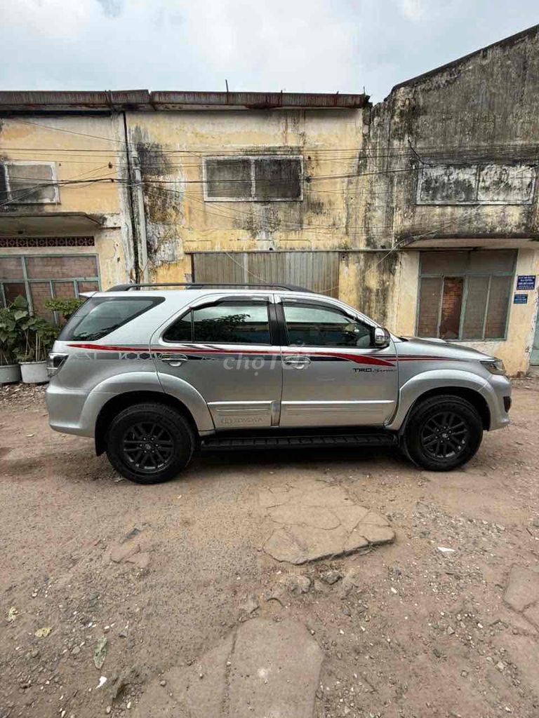 Toyota Fortuner 2015 - ảnh 3