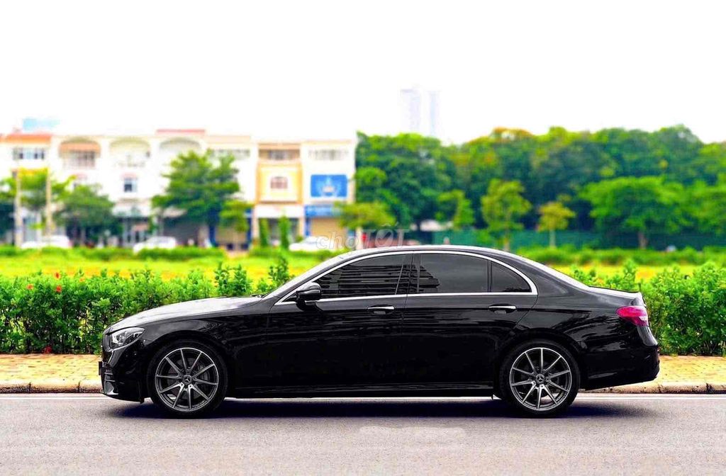 Mercedes-Benz 2021 - ảnh 2
