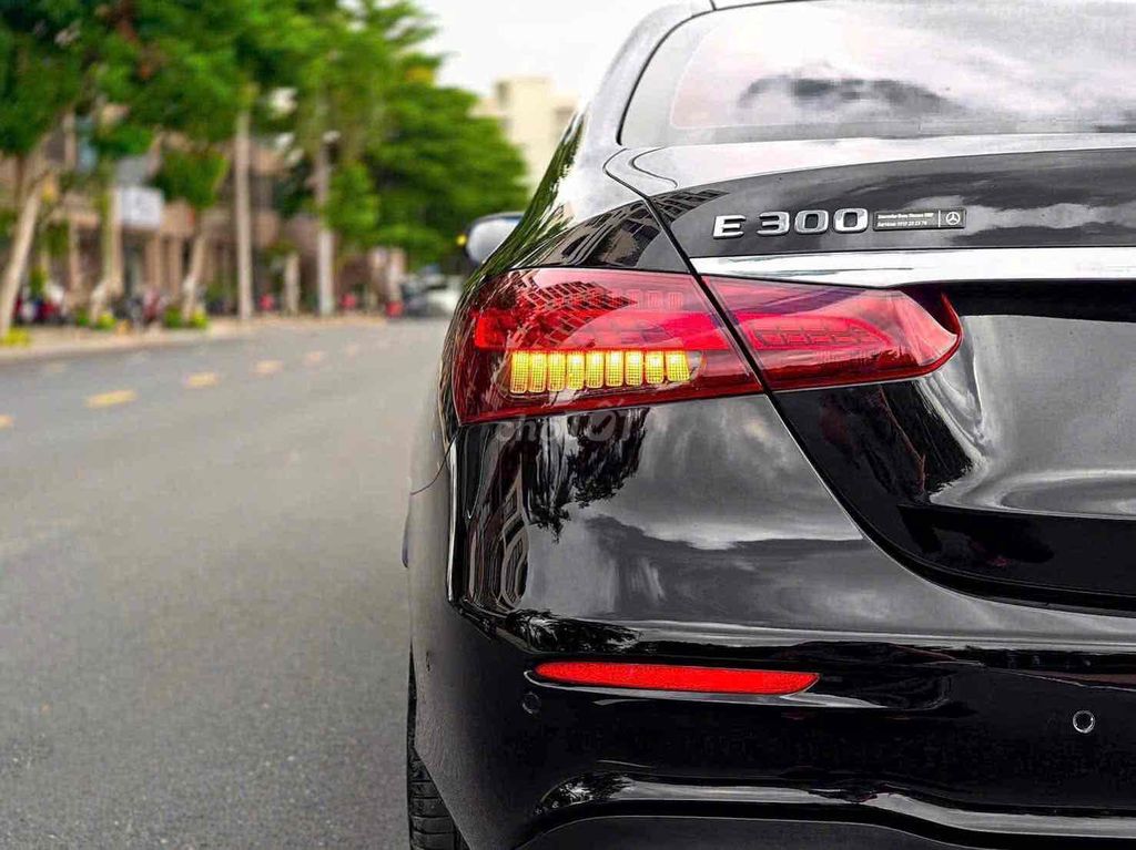 Mercedes-Benz 2021 - ảnh 4