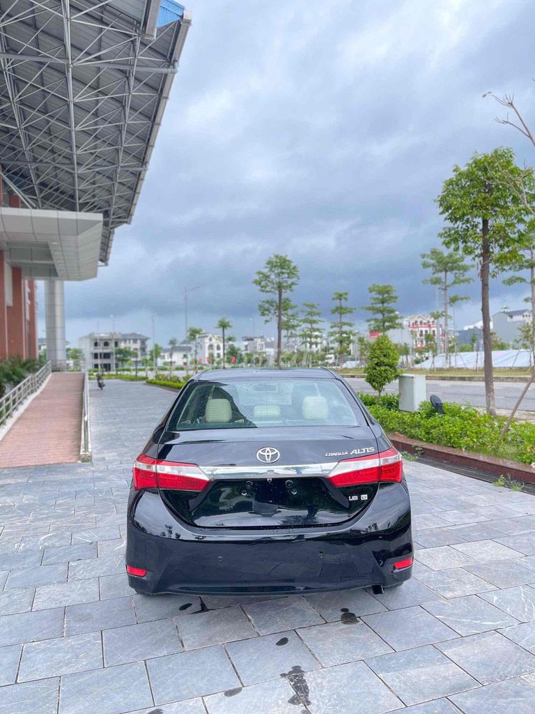 Toyota Corolla Altis 2015 - ảnh 4