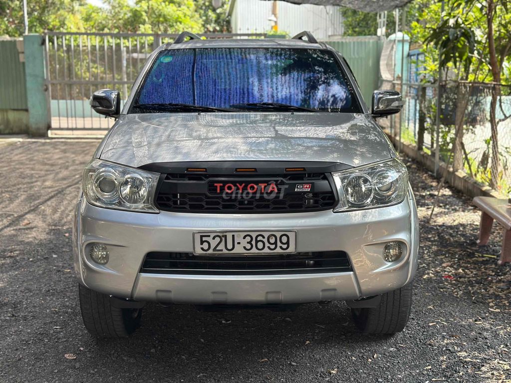 Toyota Fortuner 2009 - ảnh 1