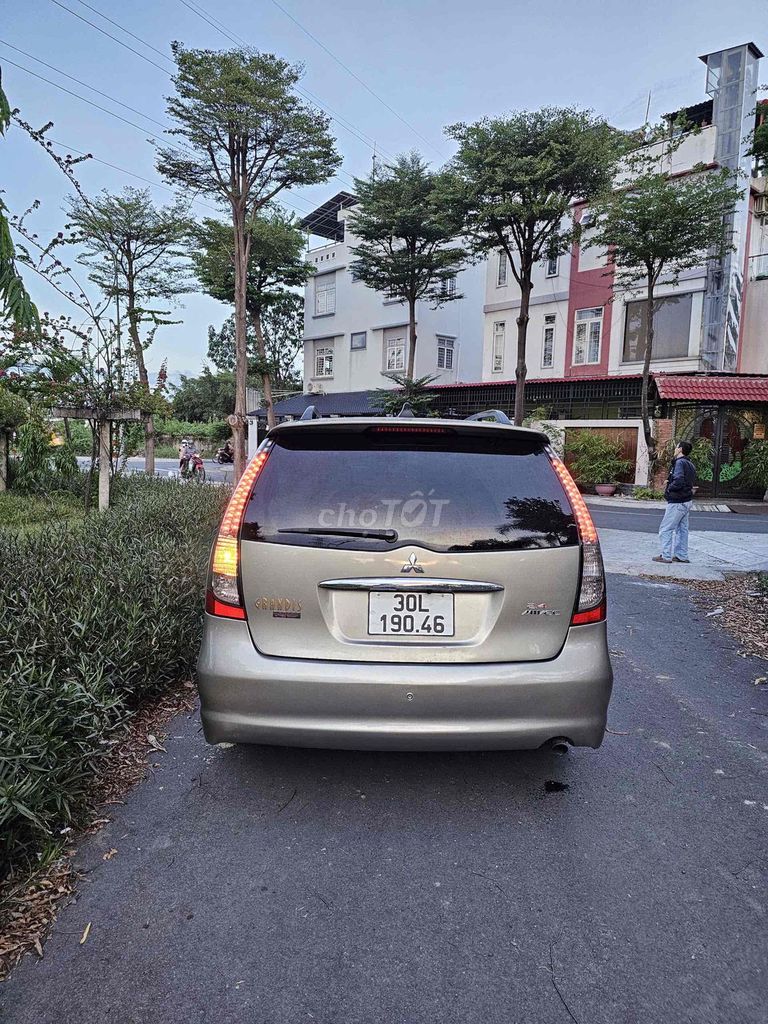 Mitsubishi Grandis 2007 - ảnh 4
