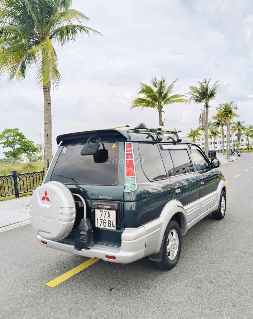 Mitsubishi 2003 - ảnh 2