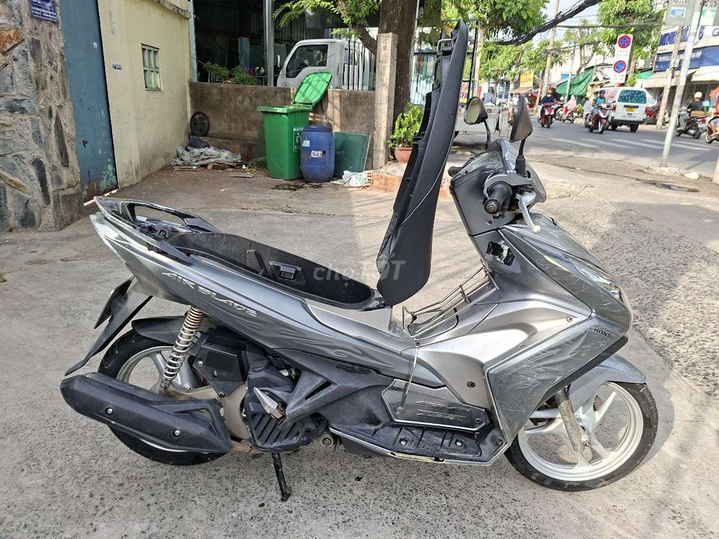 Honda Air Blade 2015 - ảnh 4