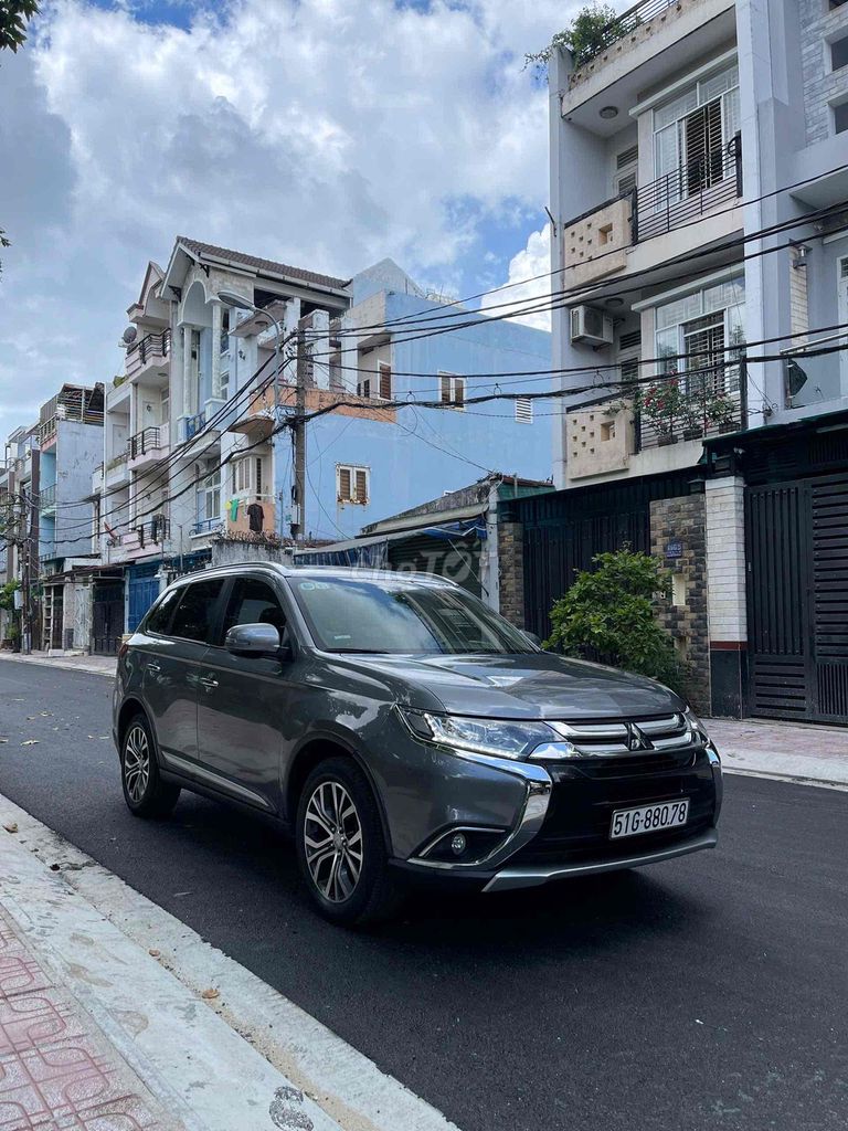 Mitsubishi Outlander 2019 - ảnh 4