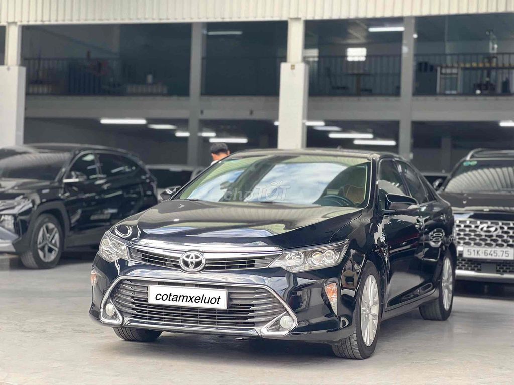Toyota Camry 2.0E 2018 - ảnh 2