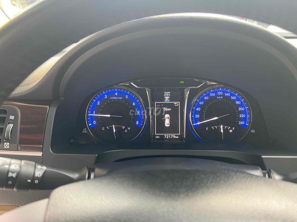 Toyota Camry 2.0E 2018 - ảnh 4