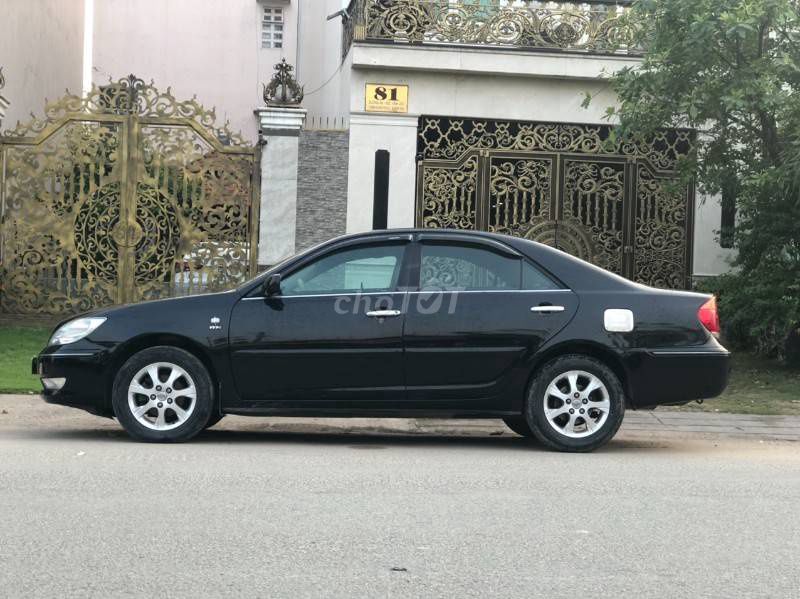 Toyota Camry 2005 - ảnh 1