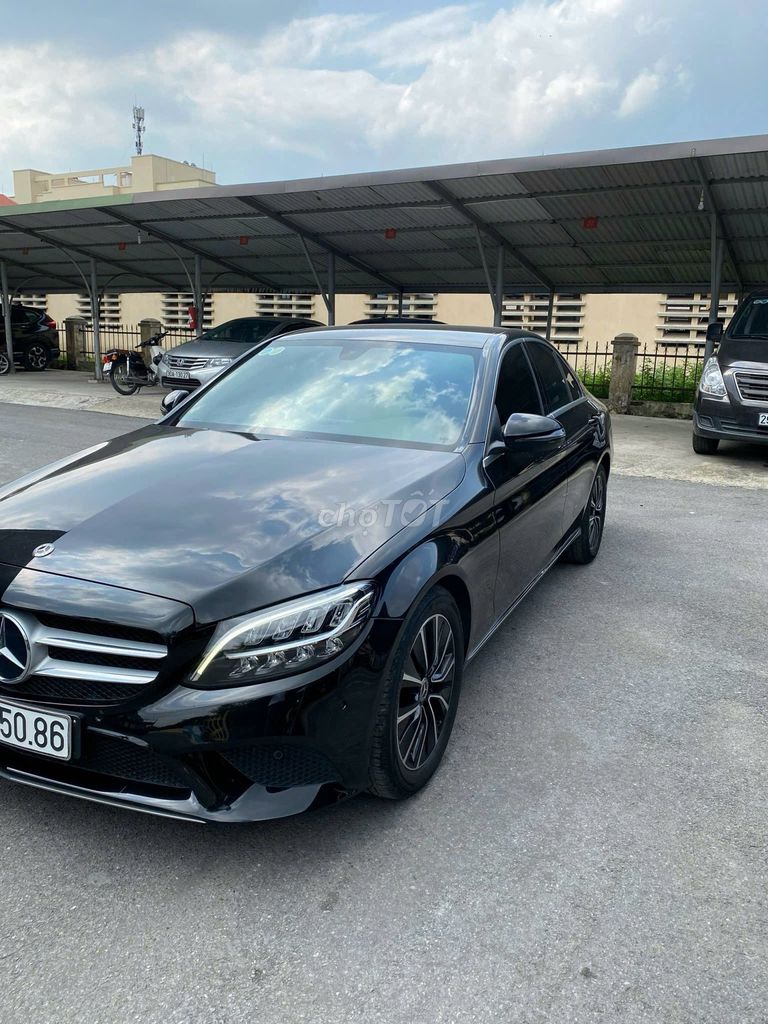 Mercedes-Benz 2019 - ảnh 2