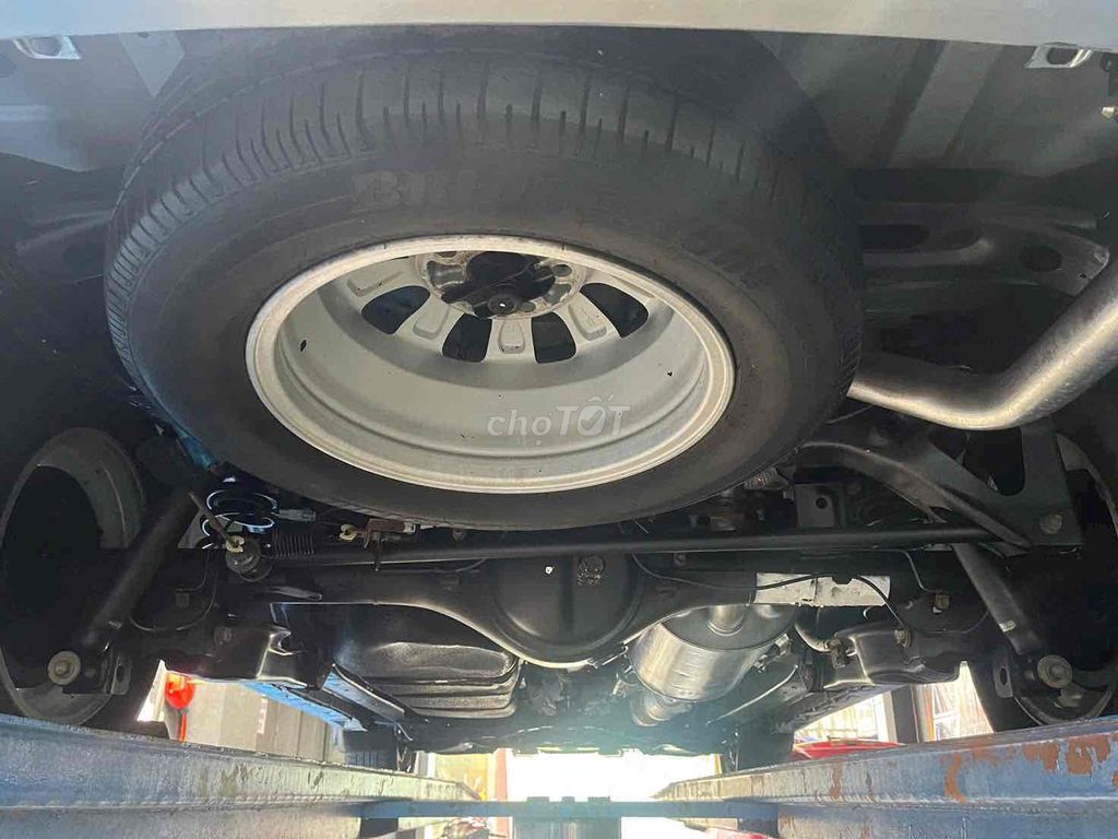 Toyota Innova 2.0E 2013 - ảnh 2