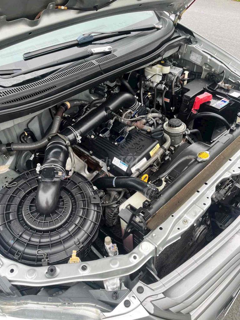 Toyota Innova 2.0E 2013 - ảnh 5