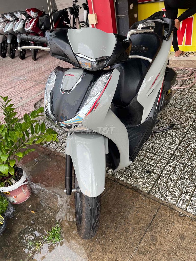 Honda SH 2025 - ảnh 2