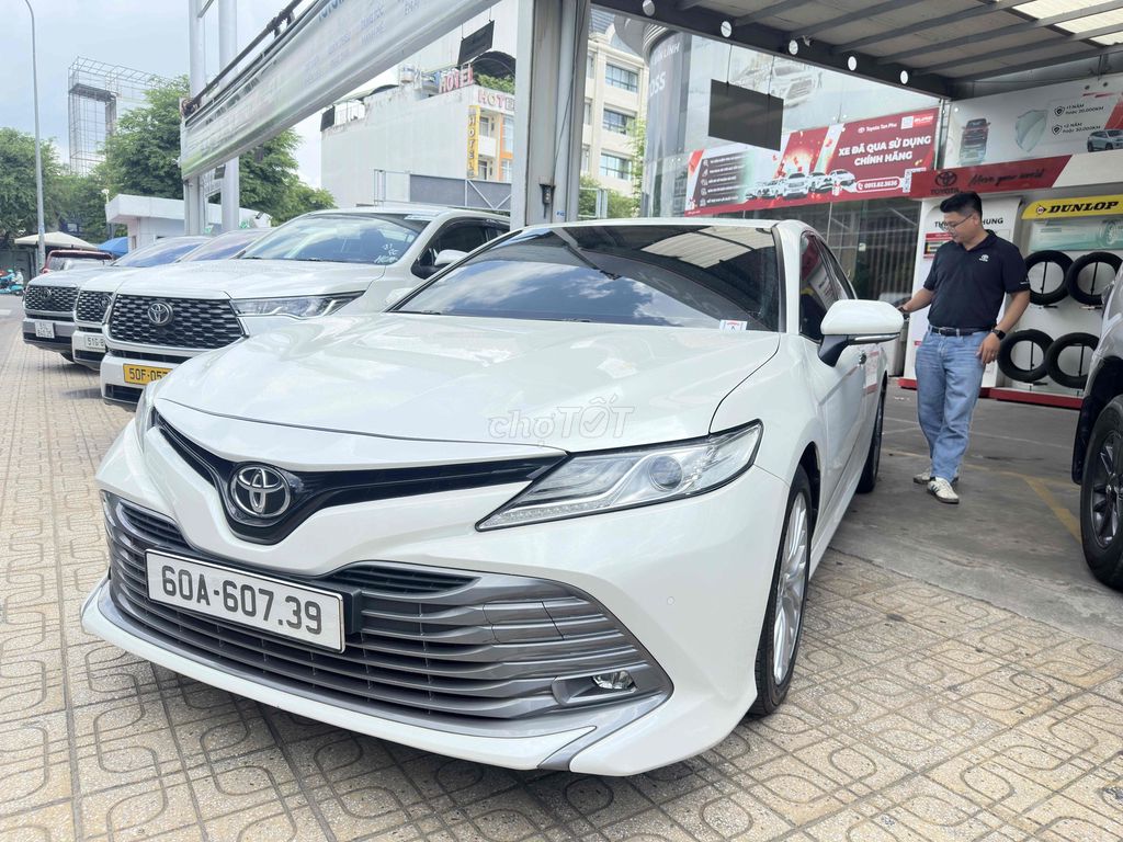 Toyota Camry 2.5Q 2021 - ảnh 1