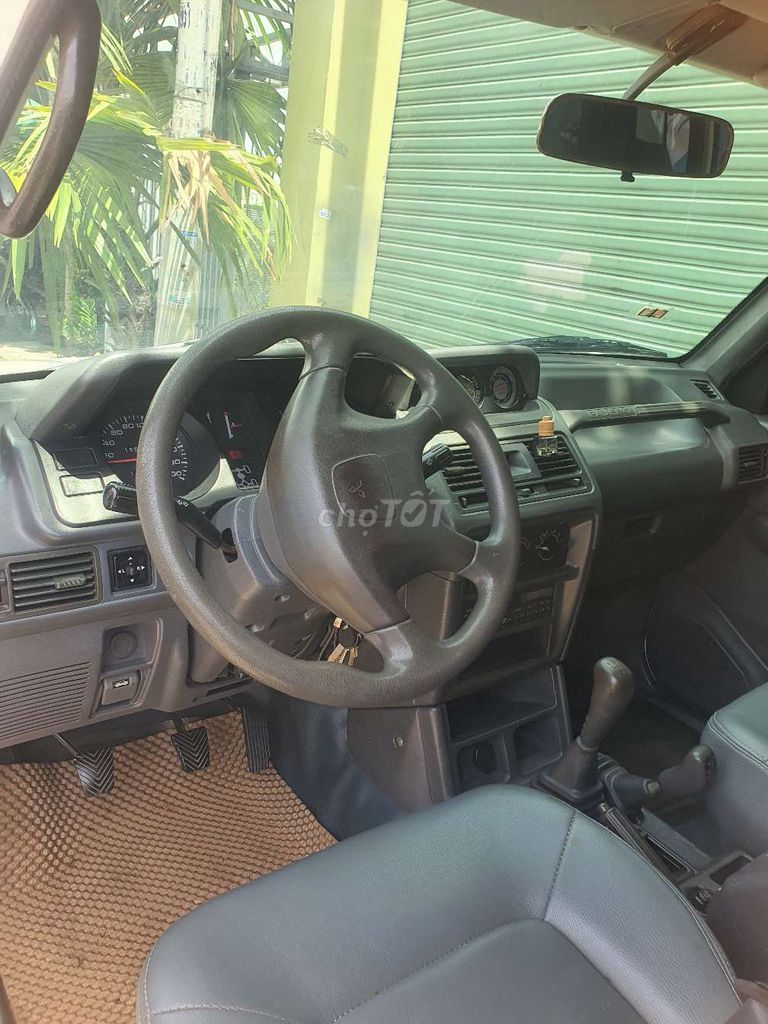 Mitsubishi Pajero 2000 - ảnh 4