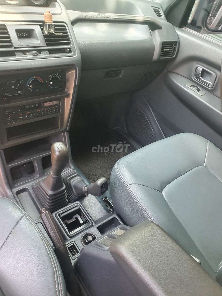 Mitsubishi Pajero 2000 - ảnh 5