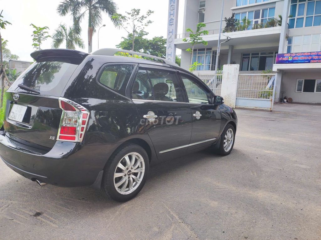 Kia Carens 2011 - ảnh 2