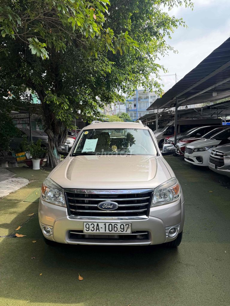 Ford Everest 2012 - ảnh 1