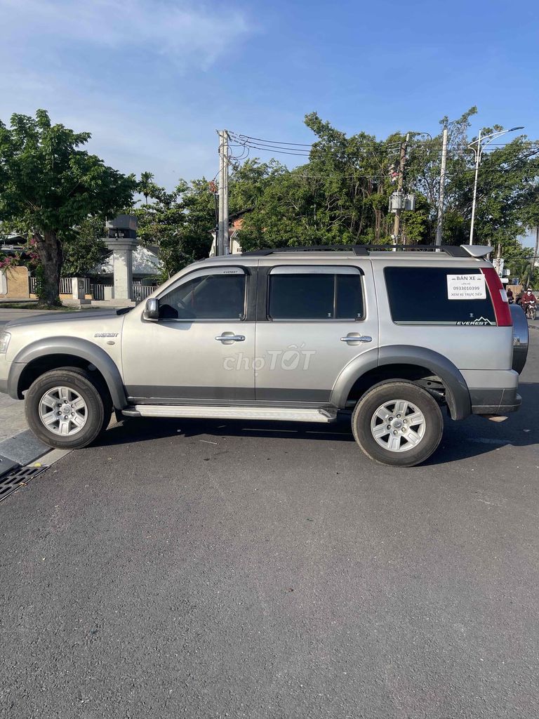 Ford Everest 2008 - ảnh 1