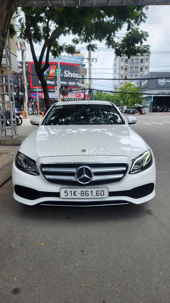 Mercedes-Benz 2018 - ảnh 1