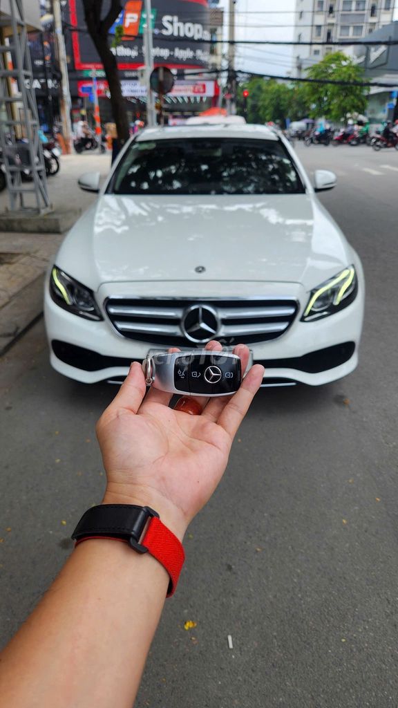 Mercedes-Benz 2018 - ảnh 2