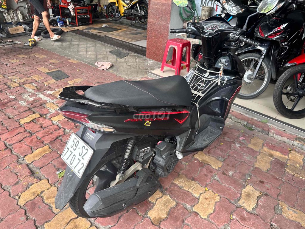 Honda Air Blade 2017 - ảnh 2