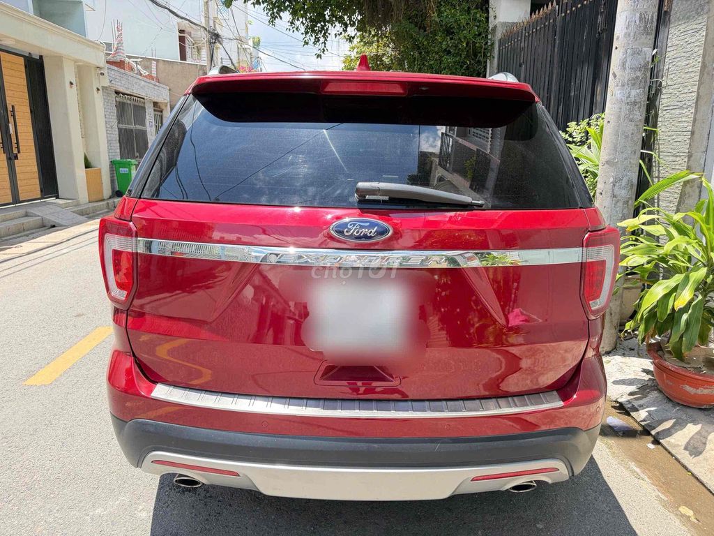 Ford Explorer 2016 - ảnh 1