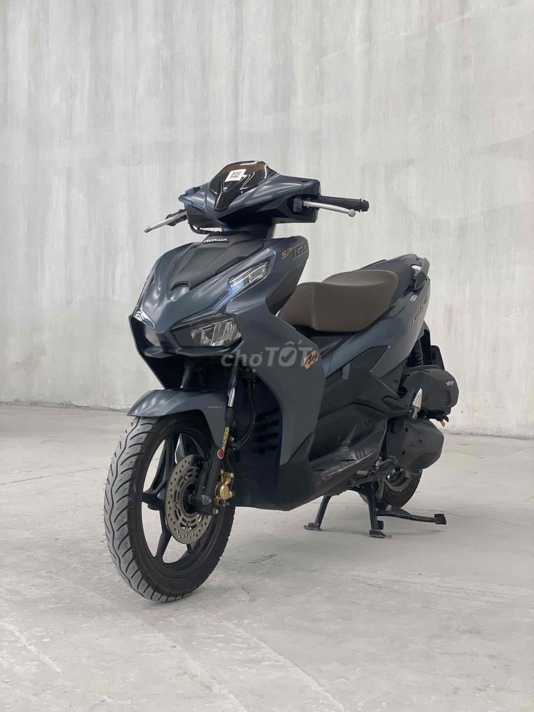 Honda Air Blade 2022 - ảnh 3