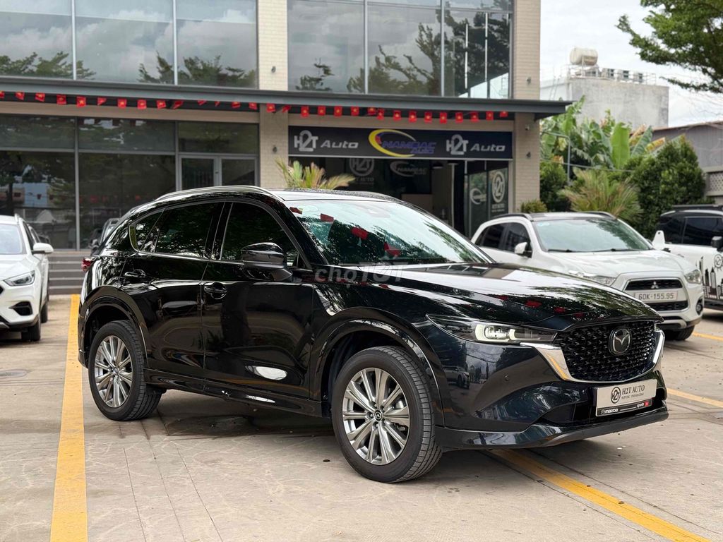 Mazda 2025 - ảnh 1