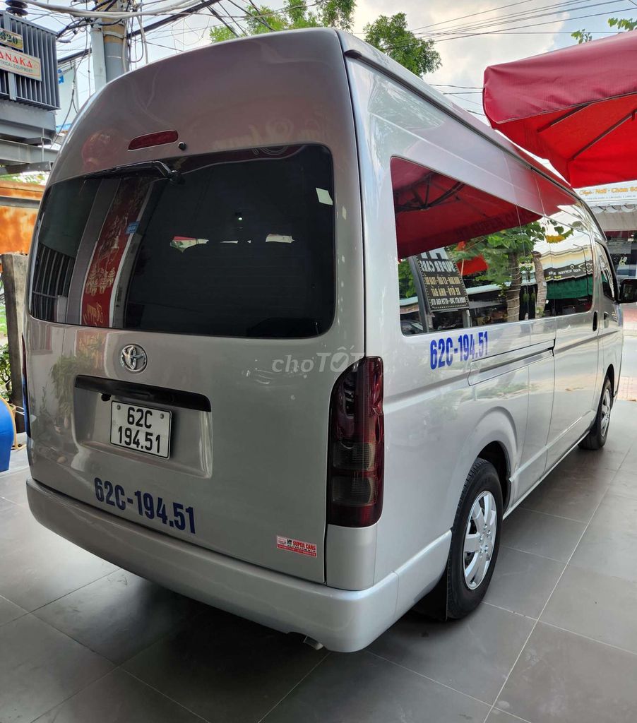 Toyota Hiace 2014 - ảnh 3