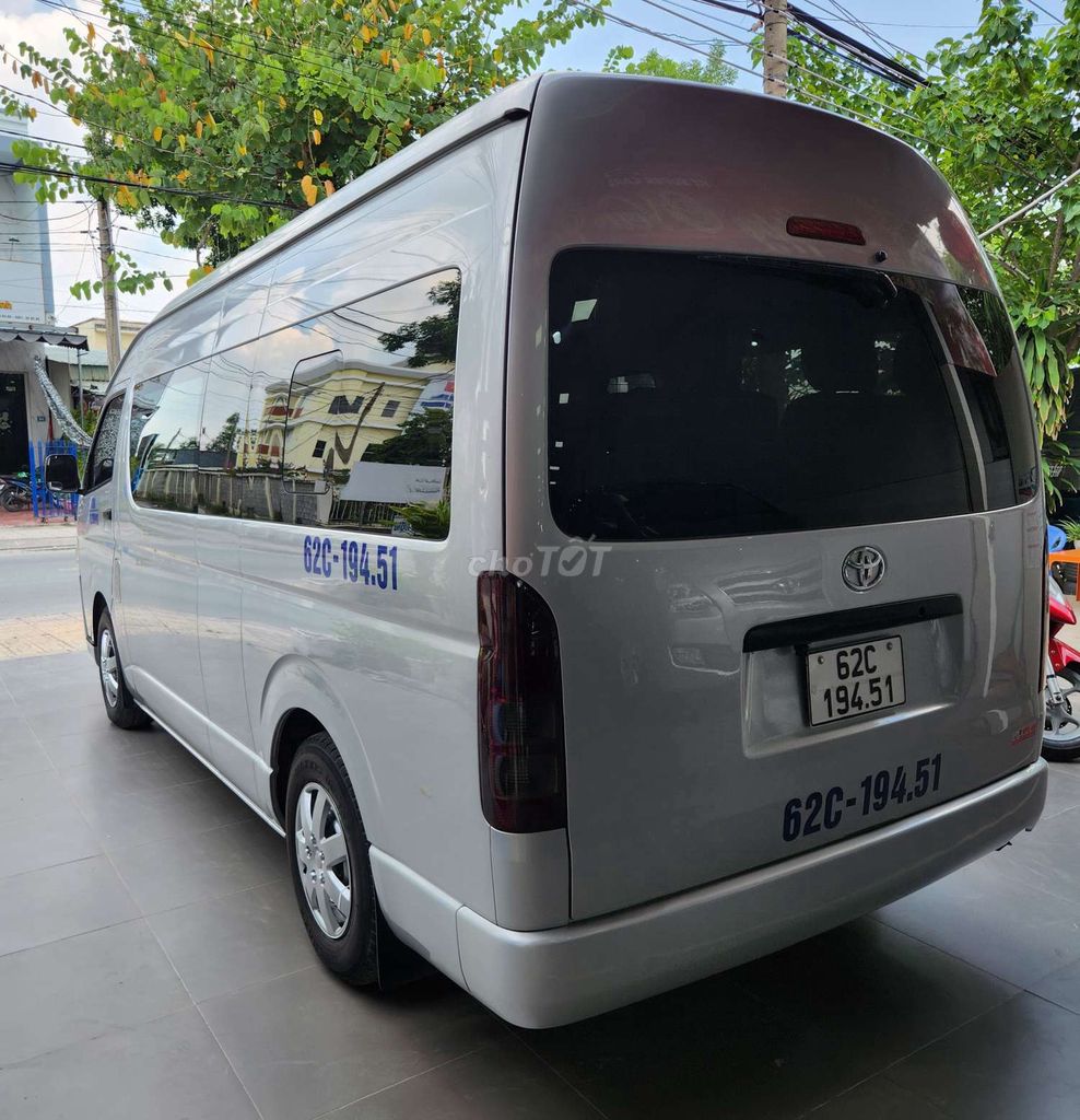 Toyota Hiace 2014 - ảnh 4