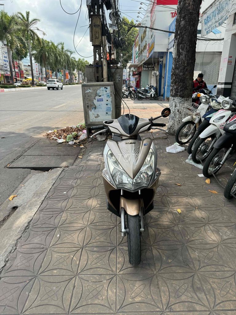 Honda Air Blade 2011 - ảnh 1