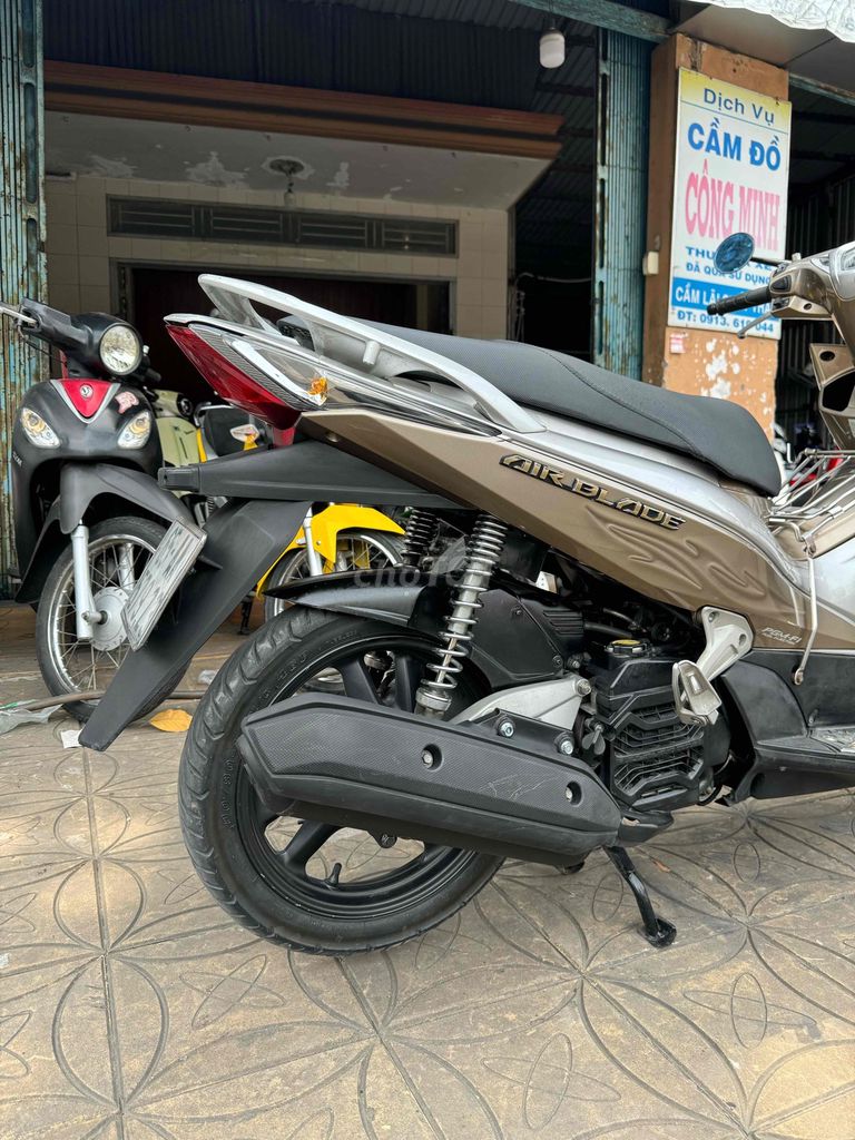 Honda Air Blade 2011 - ảnh 4