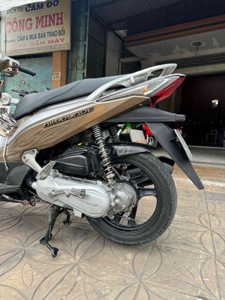 Honda Air Blade 2011 - ảnh 5