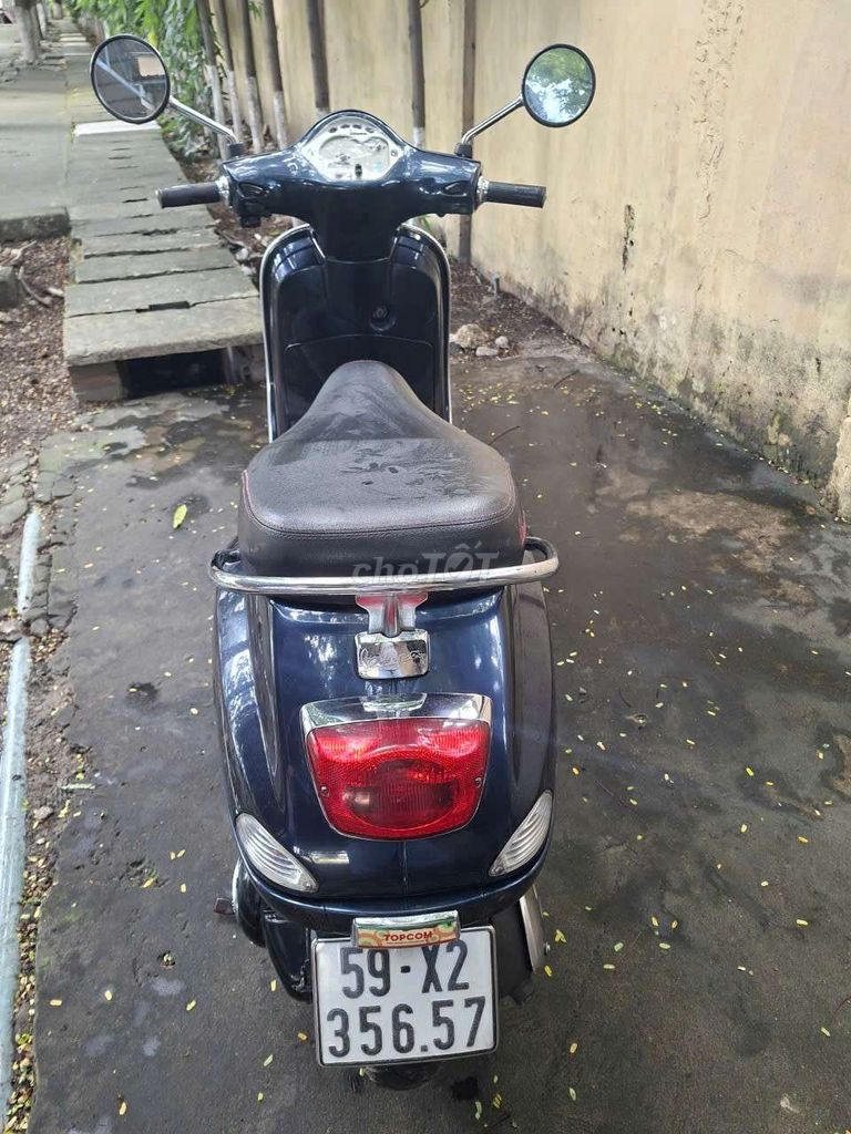 Piaggio Vespa 2013 - ảnh 1
