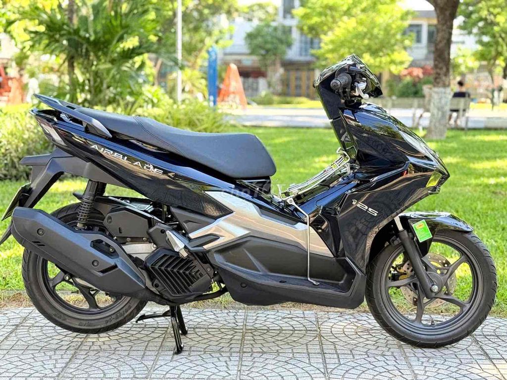 Honda Air Blade 2023 - ảnh 1