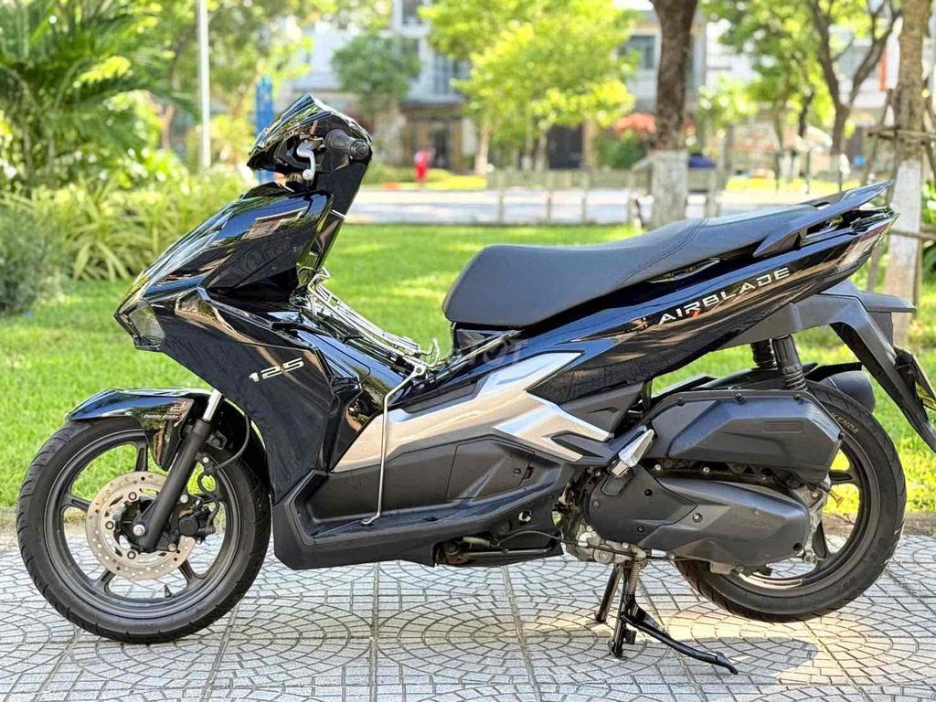 Honda Air Blade 2023 - ảnh 2
