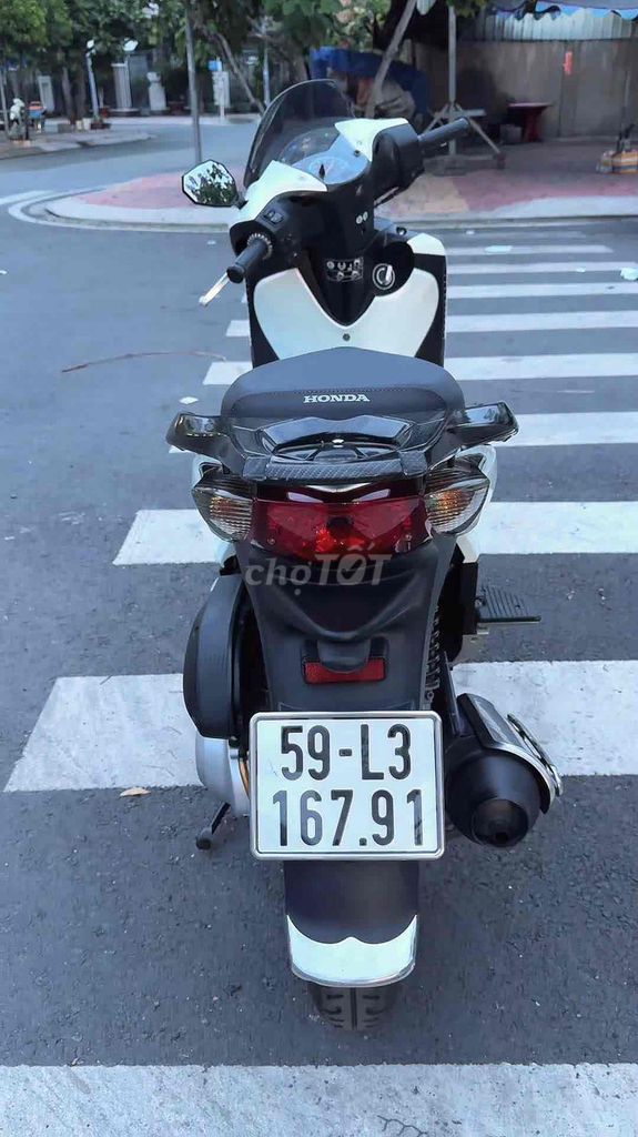 Honda SH 2012 - ảnh 2