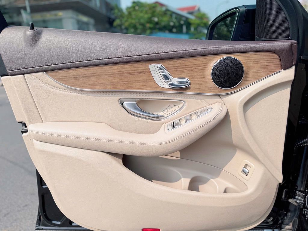Mercedes-Benz 2018 - ảnh 5