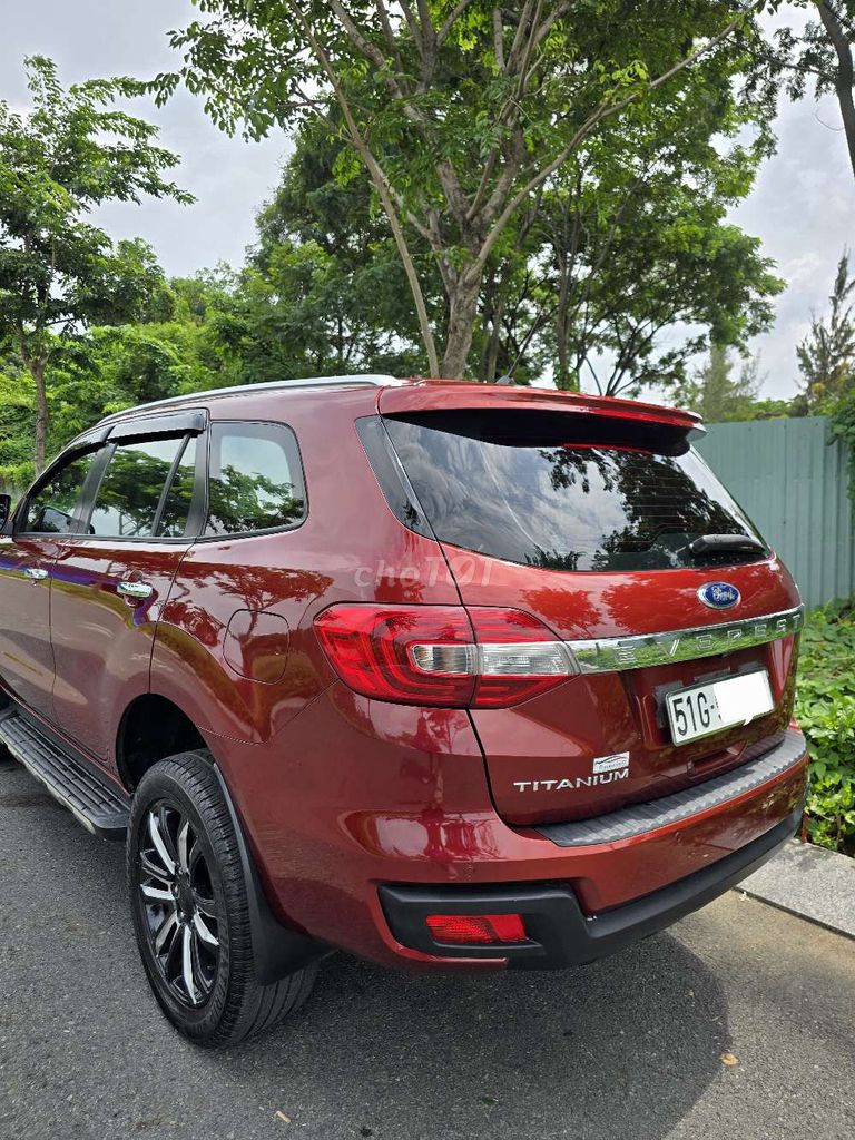Ford Everest - ảnh 5